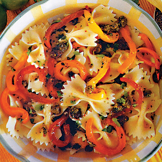 Farfalle Salad With Piquant Bell Peppers